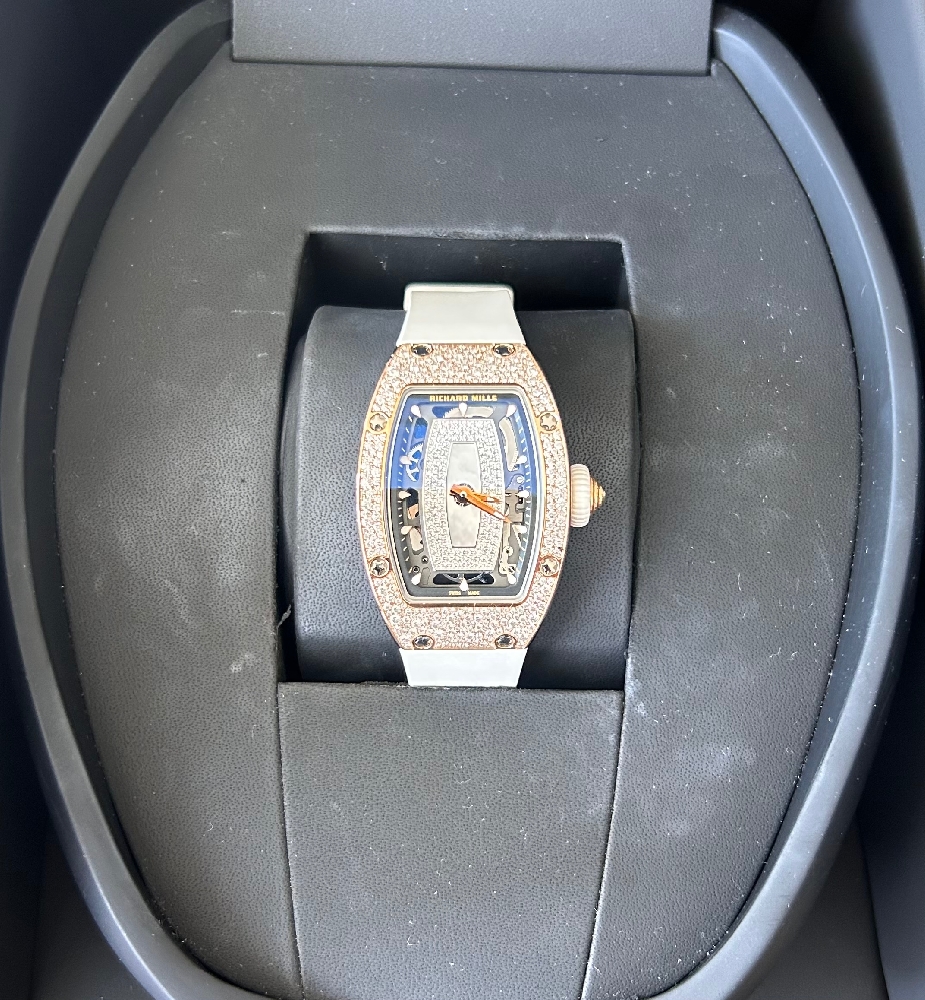 rm018111.jpg